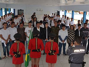 Jovens de São Bento participam da Dispensa de Serviço Militar