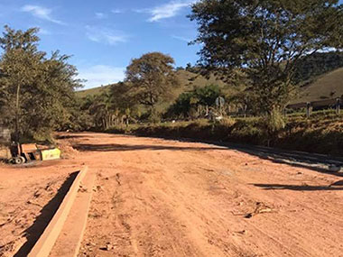 Retomada as obras do calçamento da Perimetral Governador André Franco Montoro