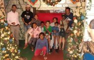 Crianças Sambentistas visitam fábrica de enfeites de Natal e se encantam
